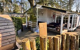Boslodge Het Verwende Nest met privé Hottub